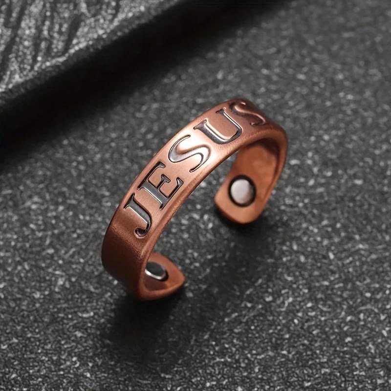 Anillo Ajustable de Cobre con Símbolo Minimalista de Jesús: Signo Distintivo de Fe