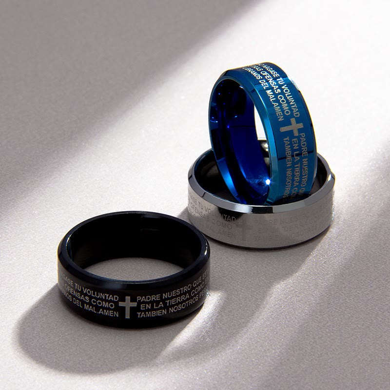 Anillo Minimalista de 8mm con Verso Sagrado en Tres Colores y Motivo de Cruz: Lleva Tu Fe