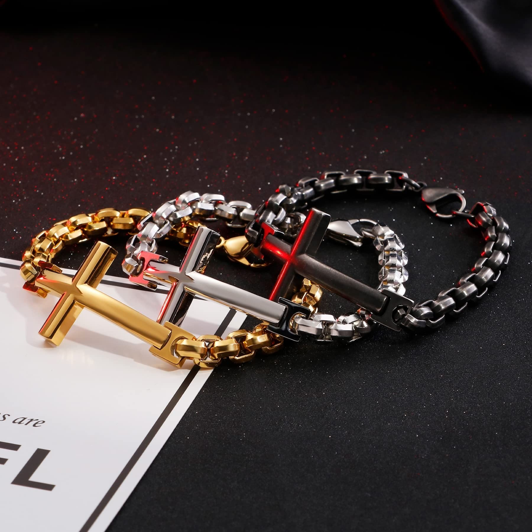 Pulsera Cruz Minimalista Multicolor con Líneas Elegantes y Alma Fiel
