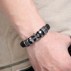Pulsera de Cuero Clásica de Dos Tonos con Cruz Santa y Diseño Trenzado