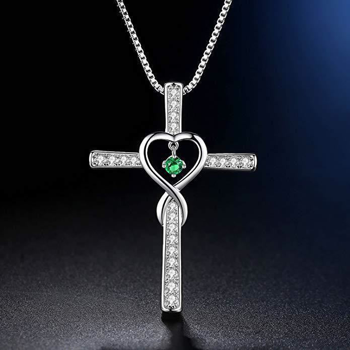 Collar de Cruz con Piedra de Nacimiento de 12 Meses y Diseño de Corazón con Acentos Brillantes