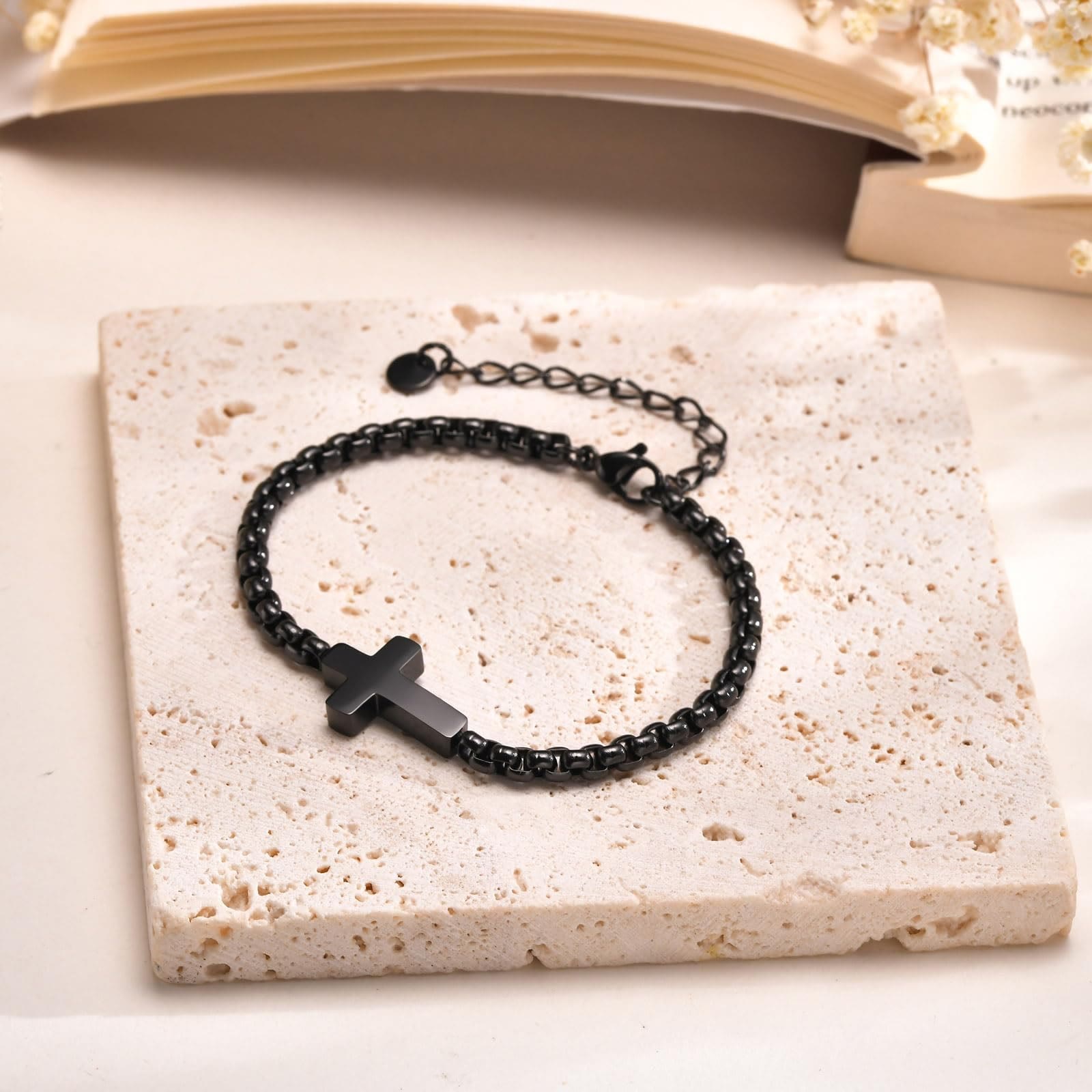 Pulseras Minimalistas de Cadena Cruzada: Dos Colores con Tarjeta de Bendición