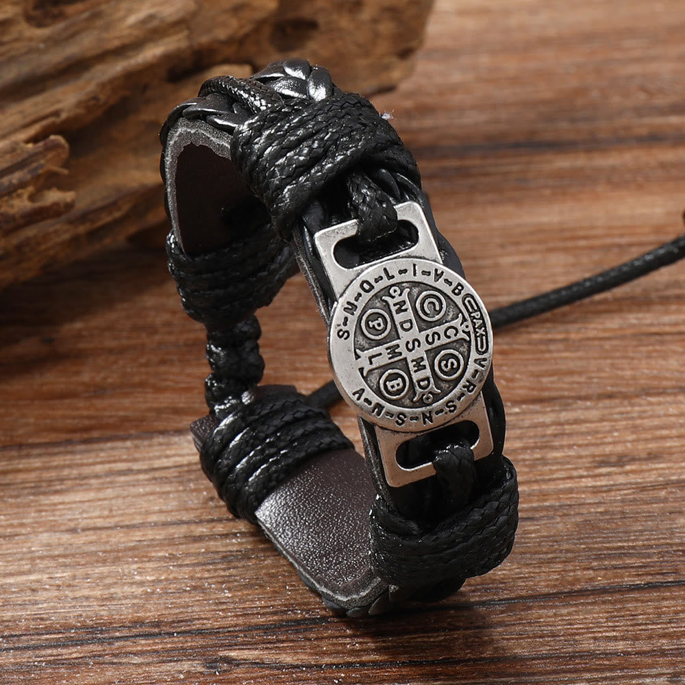 Pulsera de Cuero Clásica de 2 Colores de San Benito: Símbolo de Fe y Coraje