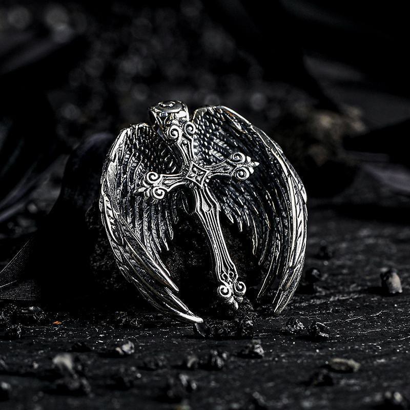 Colgante de Cruz con Alas de Ángel Guardián: Joyería de Protección Espiritual