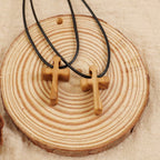 Collar con Colgante de Cruz de Madera : Joyería de Fe Cristiana