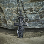 Collar de Crucifijo Ortodoxo en Dos Colores con Profundo Significado Espiritual