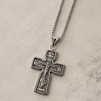 Collar de Cruz Ortodoxa Sagrada de Acero de Titanio Vintage con Script Religioso