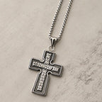 Collar de Cruz Ortodoxa Sagrada de Acero de Titanio Vintage con Script Religioso