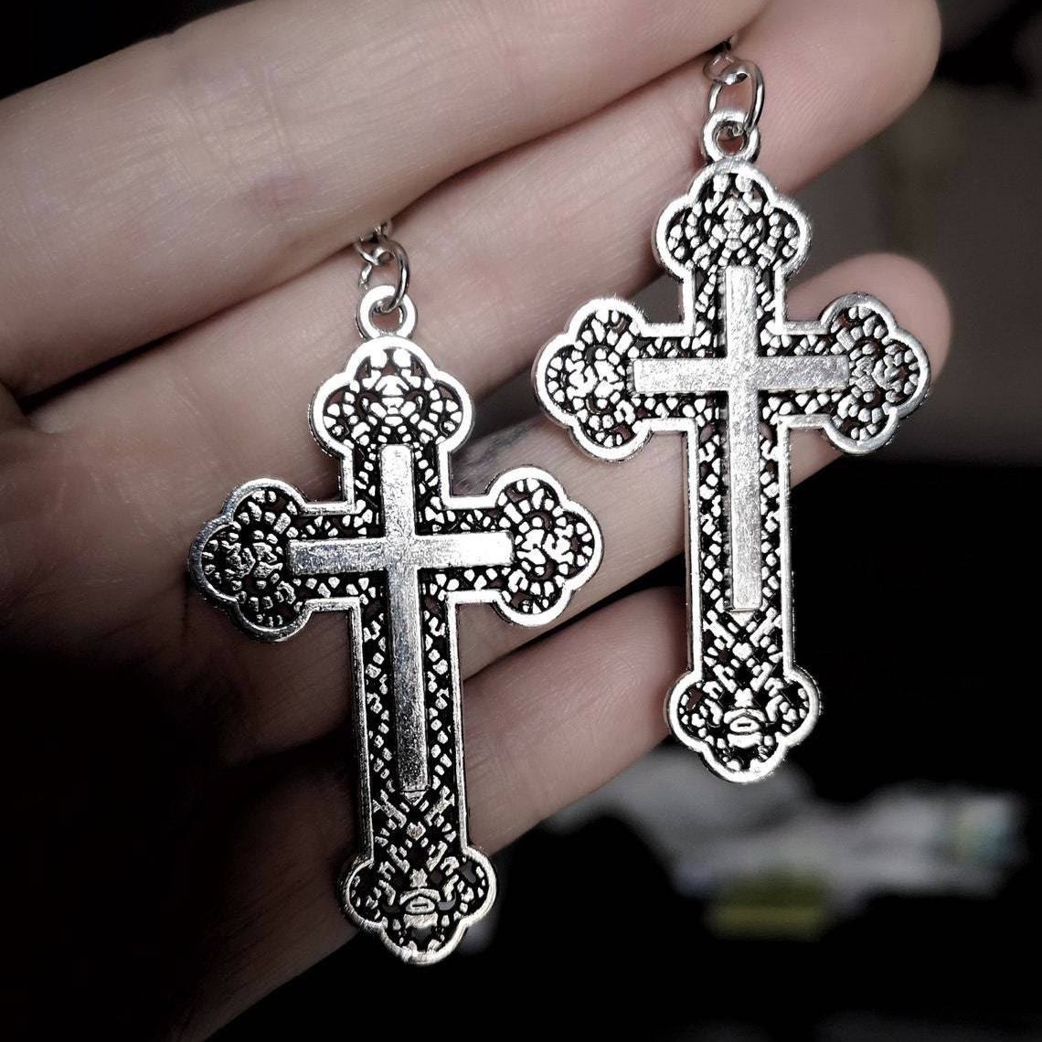 Pendientes Colgantes de Cruz de Filigrana Vintage: Joyería Diaria con Estilo