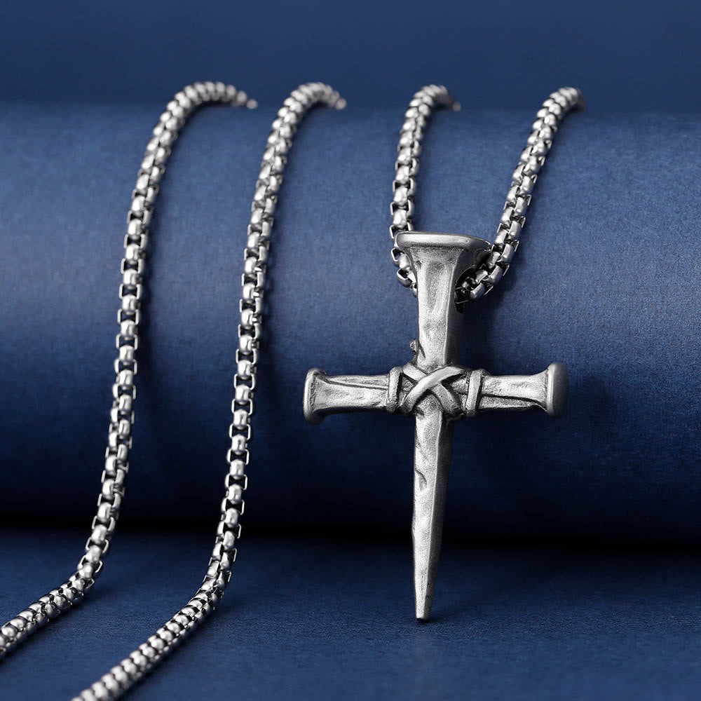 Collar de Cruz en Forma de Clavo Artístico para la Expresión de la Fe
