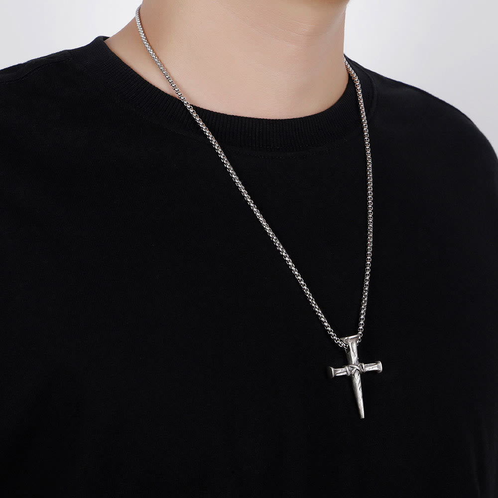 Collar de Cruz en Forma de Clavo Artístico para la Expresión de la Fe