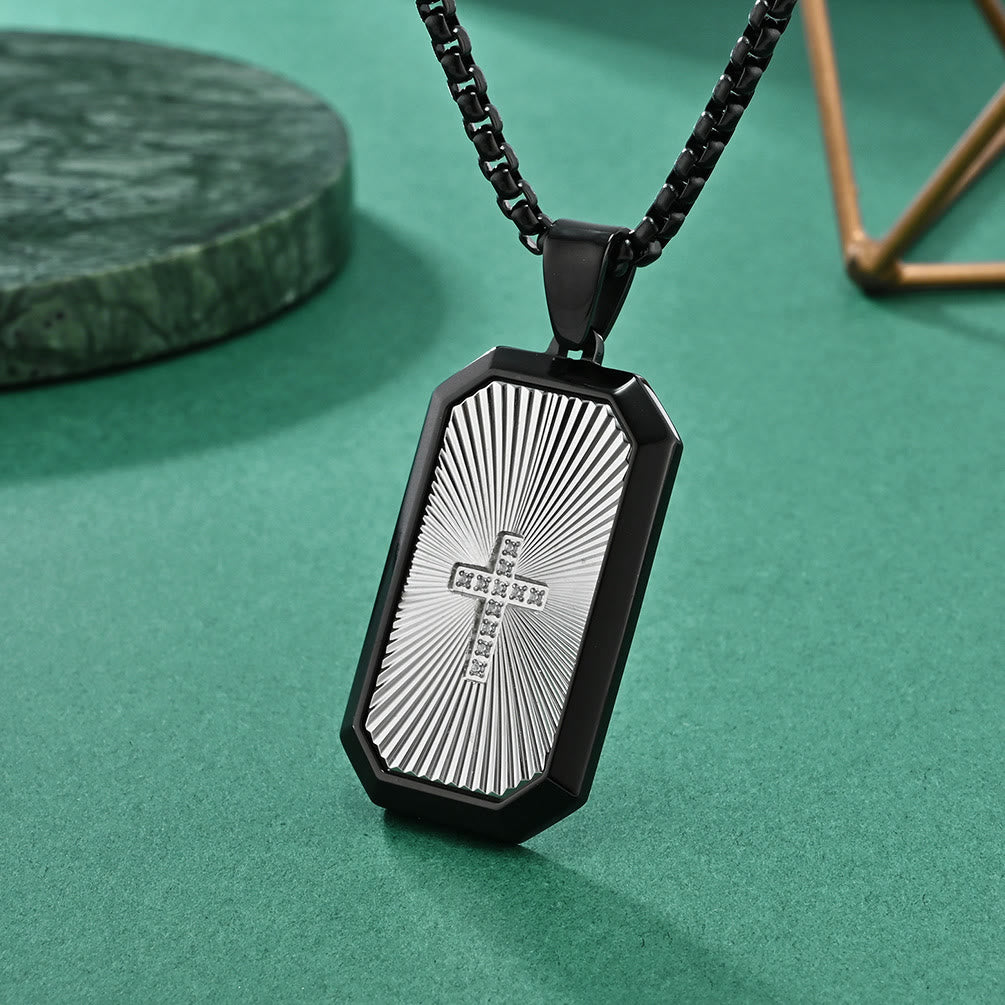 Collar de Cruz Bicolor Elegante: Cuatro Diseños Inspirados en la Fe