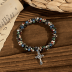 Pulsera de Fe Atemporal con Cuentas de Cloisonné Hechas a Mano: Un Testimonio de la Presencia de Cristo