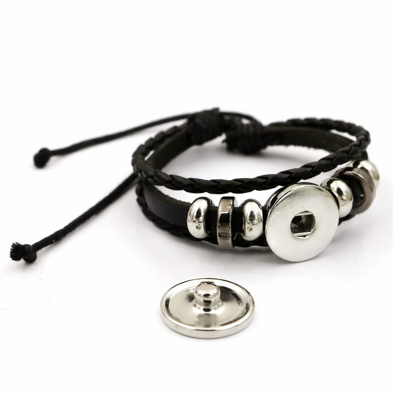 Pulsera Ajustable Multicolor de San Benito: Un Símbolo Contra la Negatividad y el Miedo