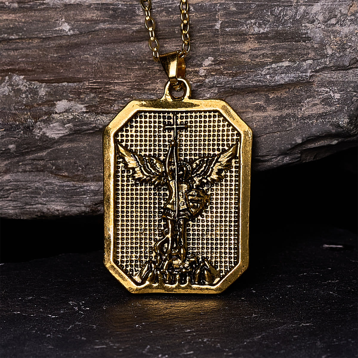 Collar del Guerrero de la Fe San Miguel Arcángel: Fuerza en Cada Batalla