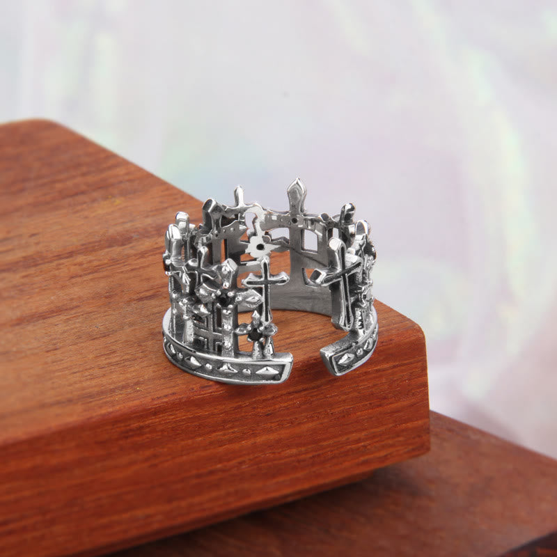Anillo de Corona de Cruz de Lattice Gótico de Plata 925 con Motivos de Iglesia