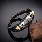 Pulsera de Cuero Trenzado Hecha a Mano con Inscripción del Salmo 18:2