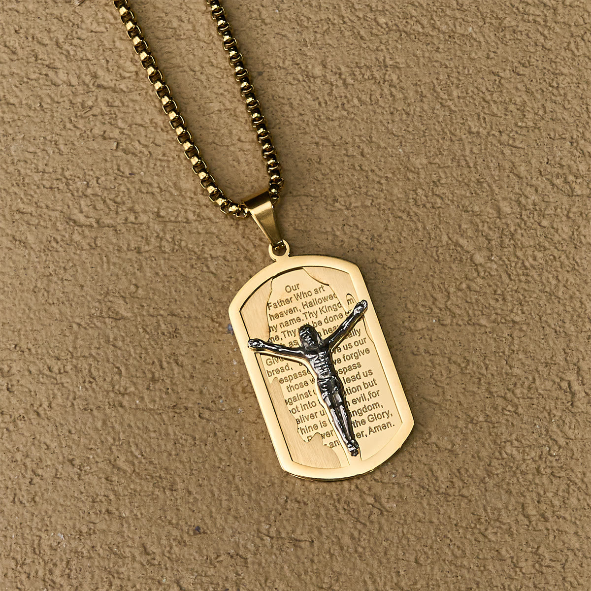 Collar Crucifijo de Oración del Señor Moderno en Capas: Devoción Multicolor