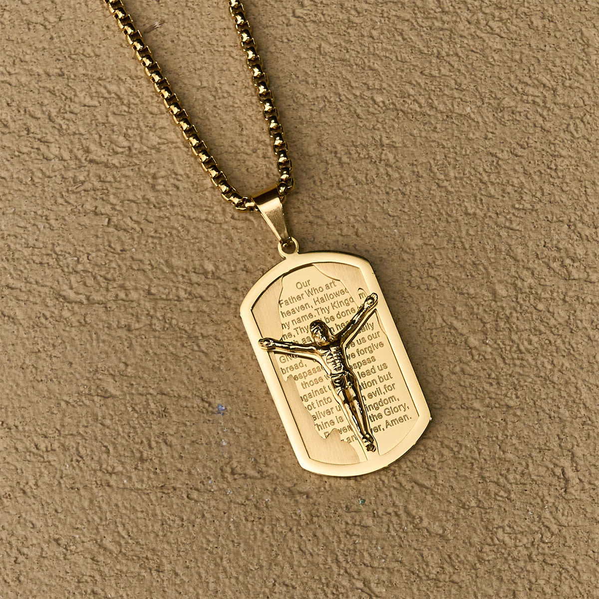 Collar Crucifijo de Oración del Señor Moderno en Capas: Devoción Multicolor