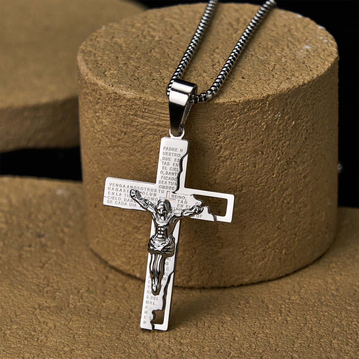 Inscripción del Padre Nuestro con Collar de Crucifijo: Guarda Mis Pasos