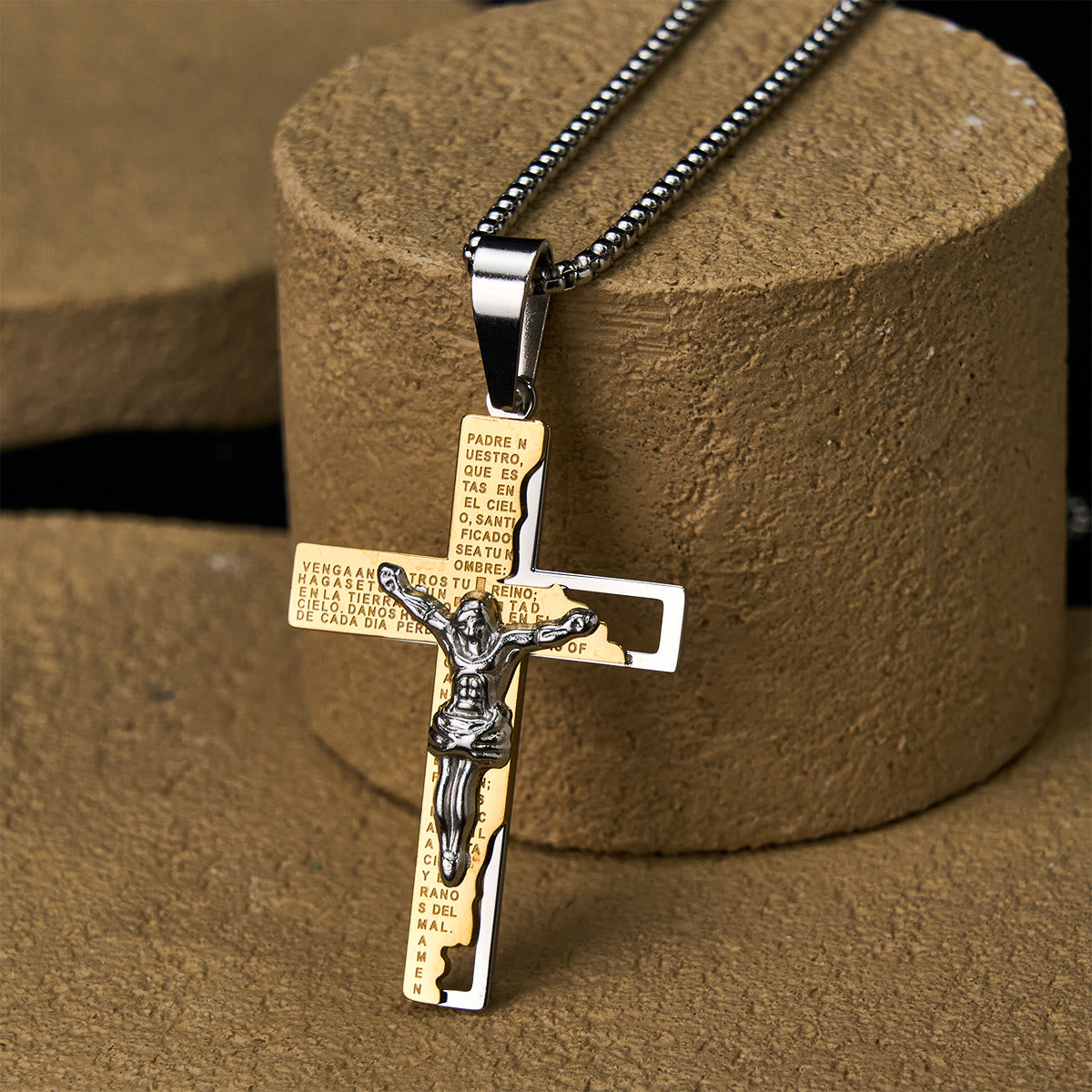 Inscripción del Padre Nuestro con Collar de Crucifijo: Guarda Mis Pasos