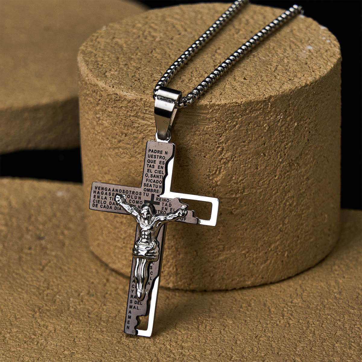 Inscripción del Padre Nuestro con Collar de Crucifijo: Guarda Mis Pasos