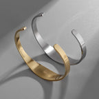 Pulsera Cuff de Paz y Protección de San Benito en Dorado y Plateado