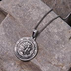 Colgante de Armadura de Dios: Protección Espiritual y Devoción Atemporal