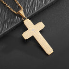 Collar con Colgante de Cruz de Escritura: Versículo Bíblico y Devoción Fiel