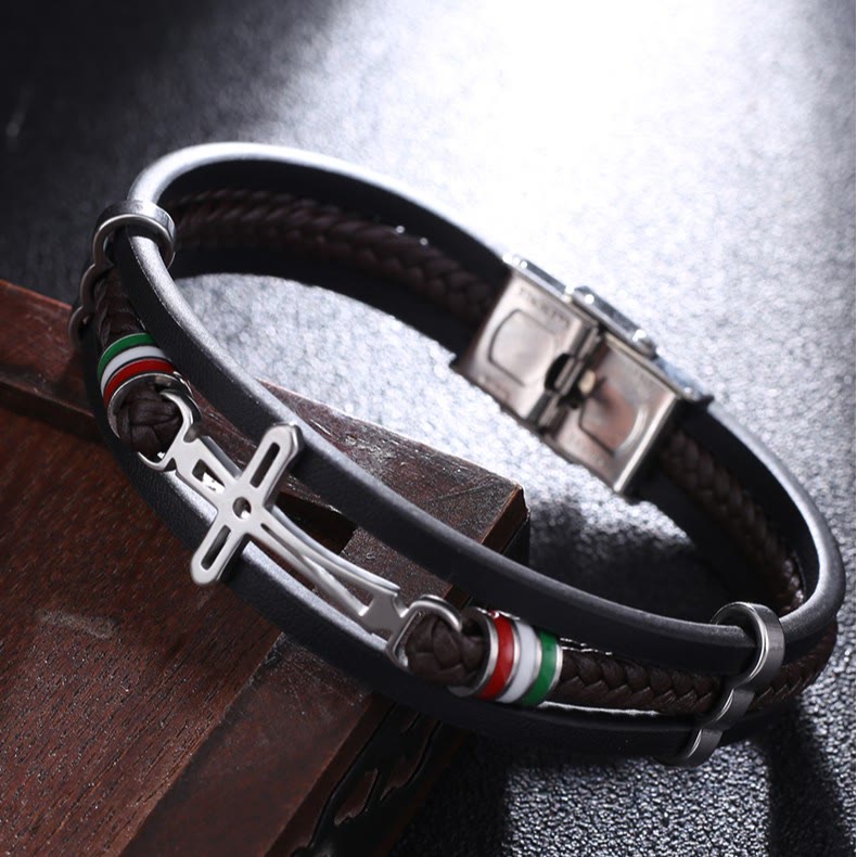 Pulsera de Cuero con Cruz: Fe Robusta y Devoción Estilosa para el Uso Diario