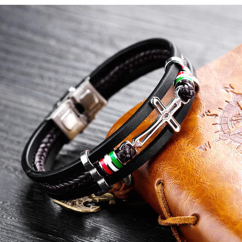 Pulsera de Cuero con Cruz: Fe Robusta y Devoción Estilosa para el Uso Diario