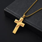 Collar Cruz con Costura de Béisbol: Devoción Atlética y Cita Inspiradora