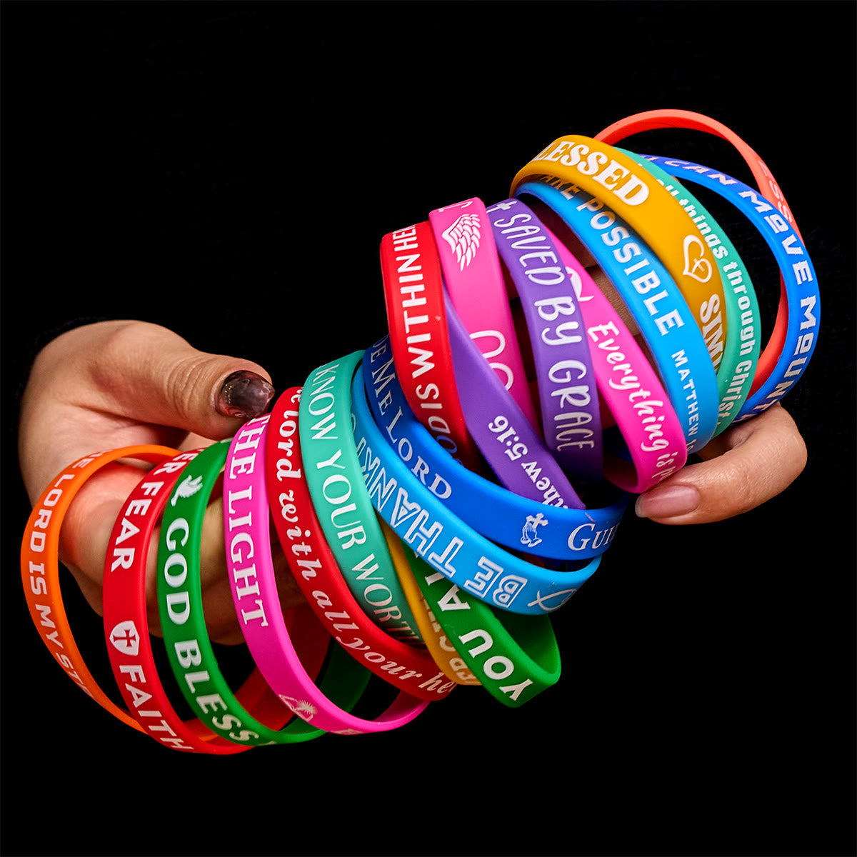 Pulseras de Silicona con Versículos: Recordatorios Fieles y Devoción Colorida