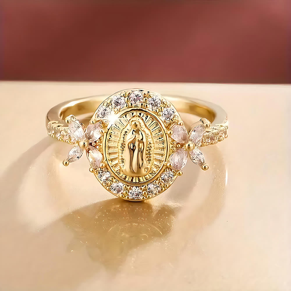 Anillo Emblema de la Virgen María Elegante: Detalle Sagrado para la Devoción Diaria