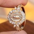Anillo Emblema de la Virgen María Elegante: Detalle Sagrado para la Devoción Diaria