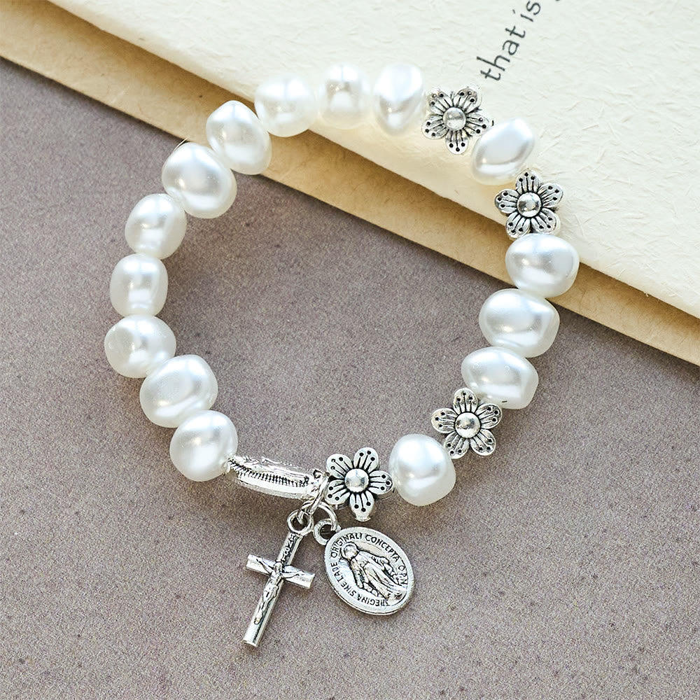 Pulsera Luz de Gracia — Perlas Suaves con Charms Devocionales