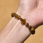 Pulsera Estilo Rosario de Ojo de Tigre: Piedra de Toque para la Reflexión