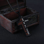Collar Cruz de Rugby/Baloncesto: Devoción Gentil para Amantes del Deporte
