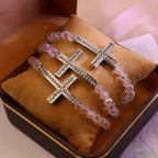 Pulsera Cruz Blanca y Azul Pavo Real: Creencia Envuelta en Brillo