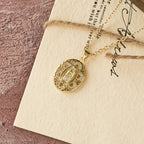 Nuestra Señora Collar de Tres Diseños: Compañero Constante para Rutinas Tranquilas