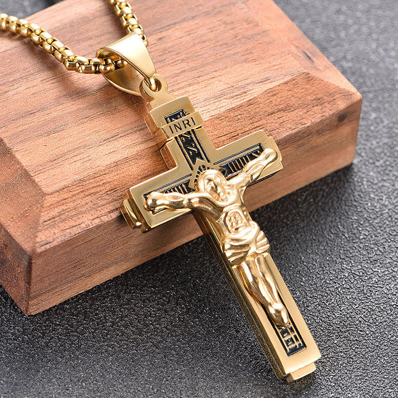 Collar de Titanio con Crucifijo de Jesús