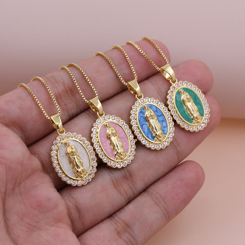 Collar de Nuestra Señora en Tonos Suaves: Gracia Reconfortante para Días Ocupados