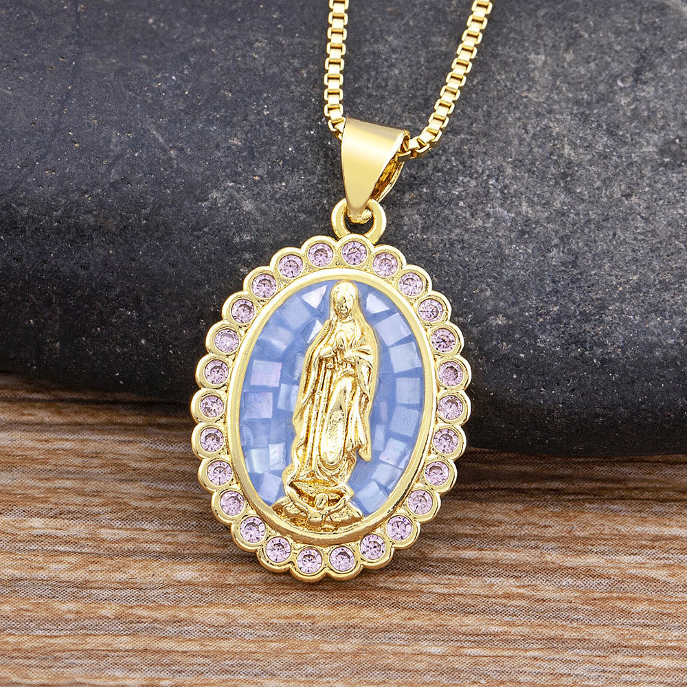 Collar de Nuestra Señora en Tonos Suaves: Gracia Reconfortante para Días Ocupados