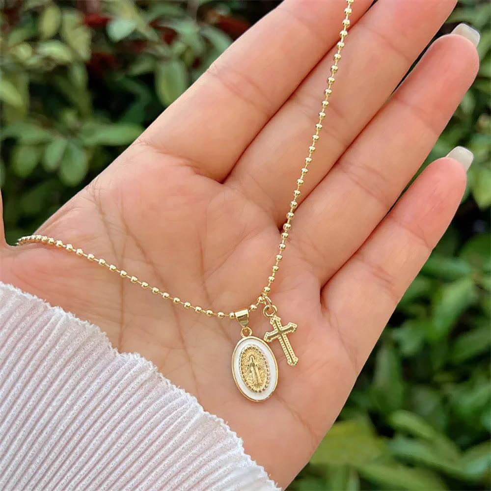 Collar Doble Fe de Nuestra Señora y Cruz: Compañero Constante para la Creencia Diaria