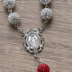 Medalla Milagrosa y Crucifijo de Collar de Gemas Plateadas Redondas de 10 mm