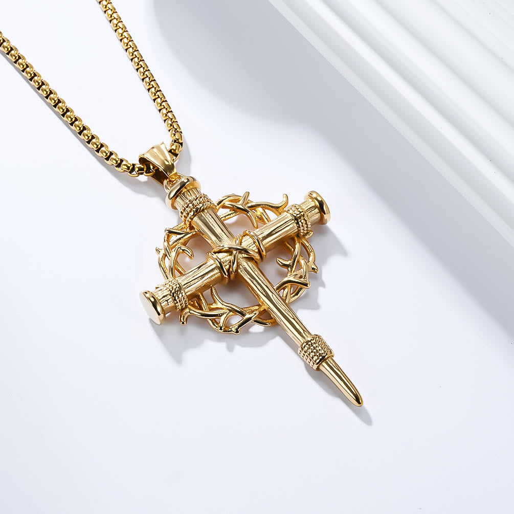 Collar de Cruz de Tres Estilos con Espinas: Recordatorio Silencioso de Su Redención