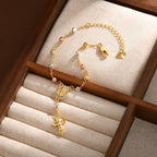 Pulsera con Colgante de Nuestra Señora y Crucifijo: Su Gracia en Tu Muñeca