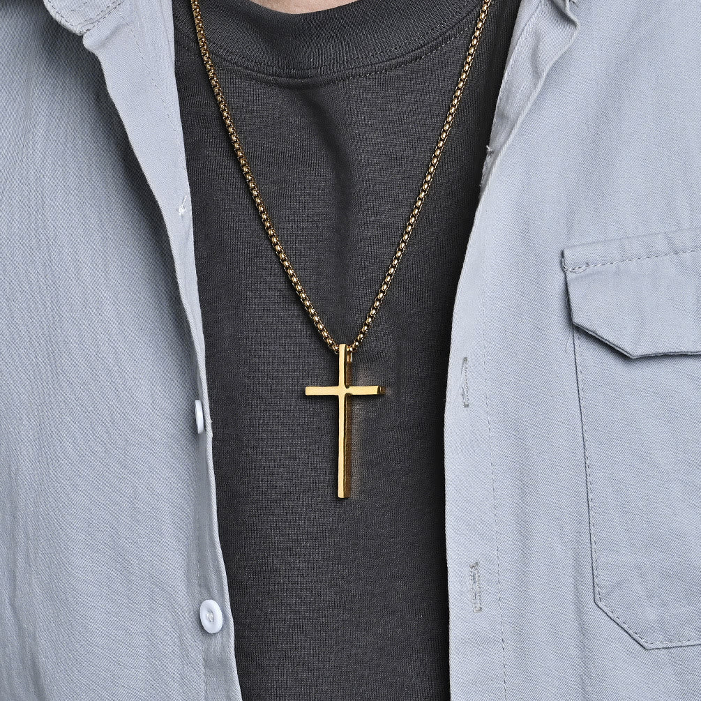 Collar de Cruz con Inscripción "Puedo Hacer Todas las Cosas": Recordatorio Elegante de Su Dulce Fuerza