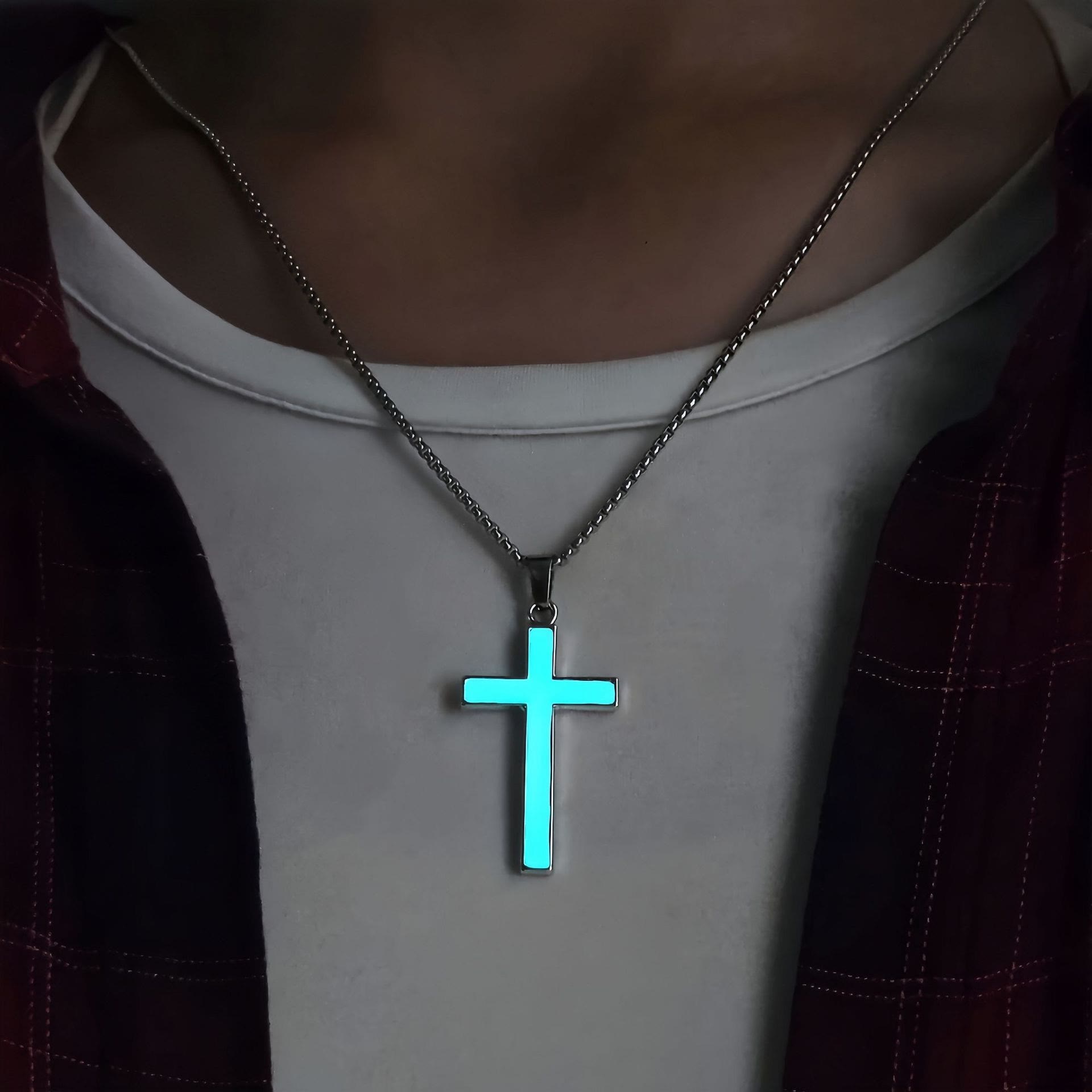 Collar de Cruz Luminosa y Conjunto de Pulsera de Cuentas: Recuerda Su Luz Silenciosa