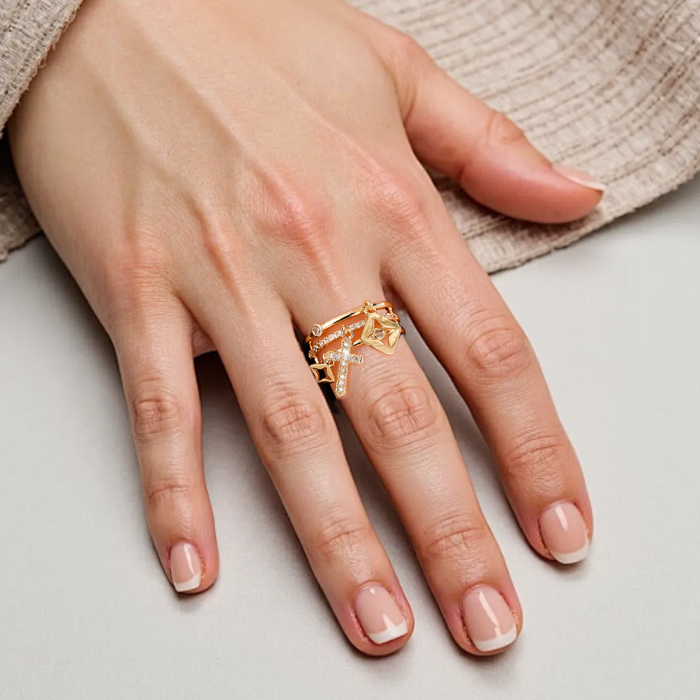 Anillo de Banda Capas con Charm de Cruz Brillante: Recuerda Su Paz Silenciosa